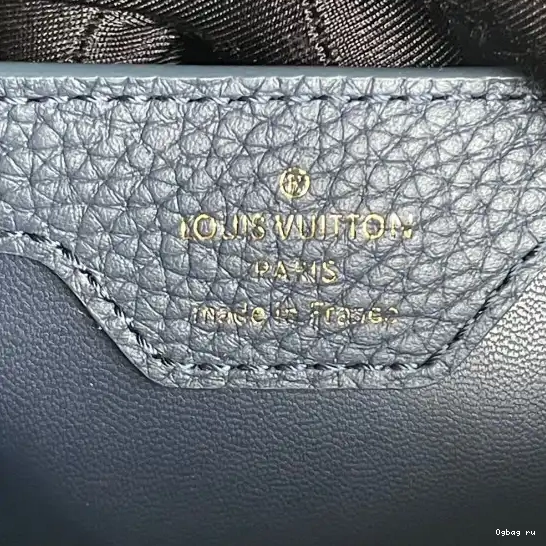 VUITTON CAPUCINES BB LOUIS 0605